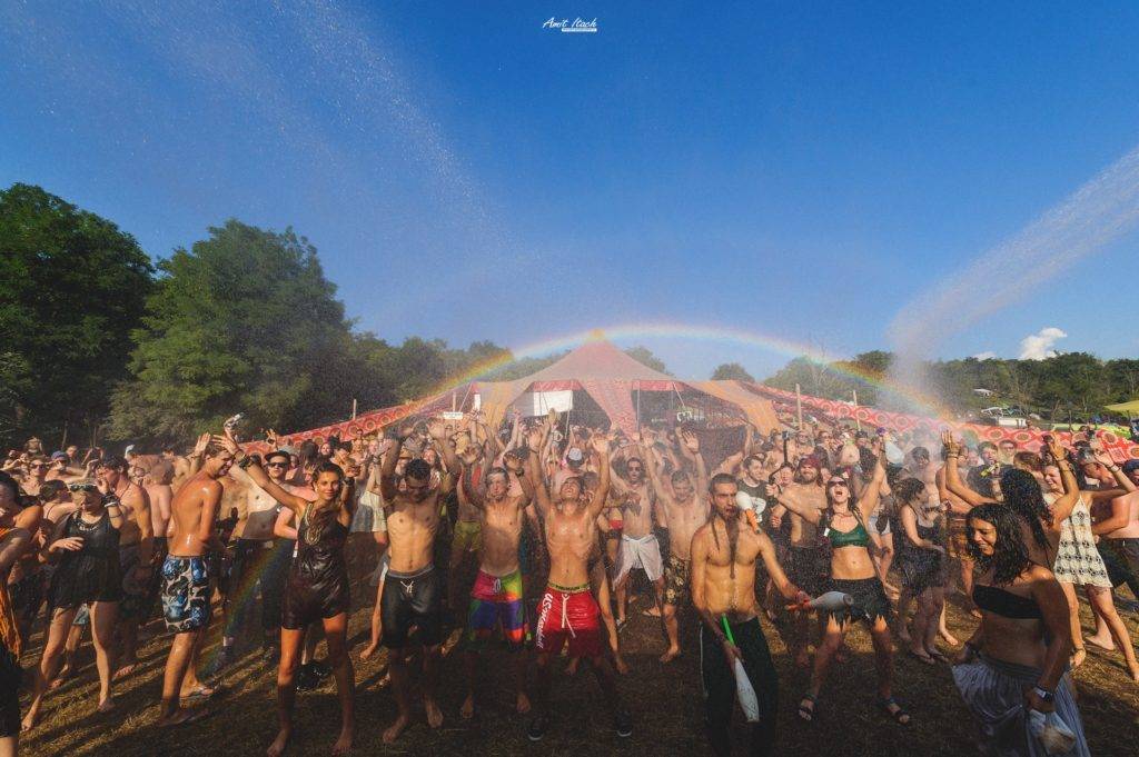 Ozora 2015 dancefloor with rainbow