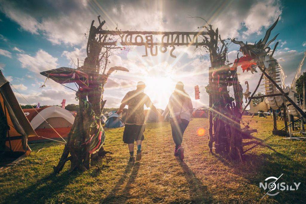 Noisily Festival of Music and Arts Festival 2016 - gate of magic land