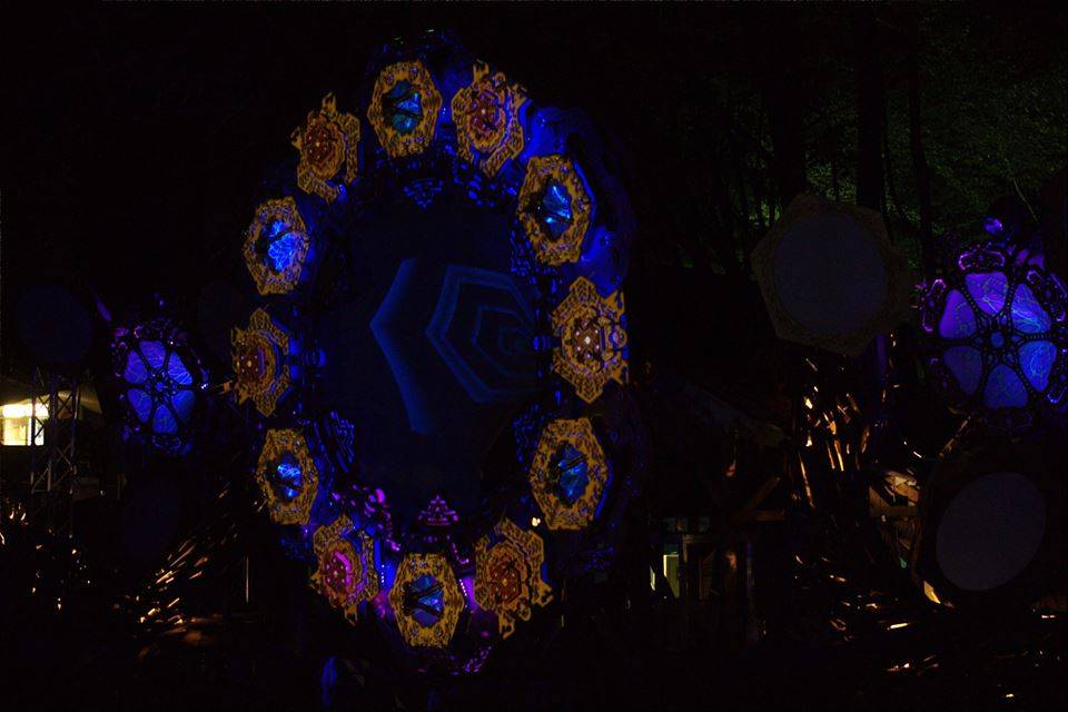 lightworks-collective-modem-festival-2015-1 Deco 