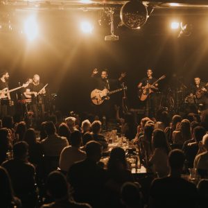 Benaia Barabi live